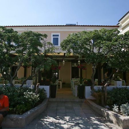 Guesthouse Vienna Baska מראה חיצוני תמונה