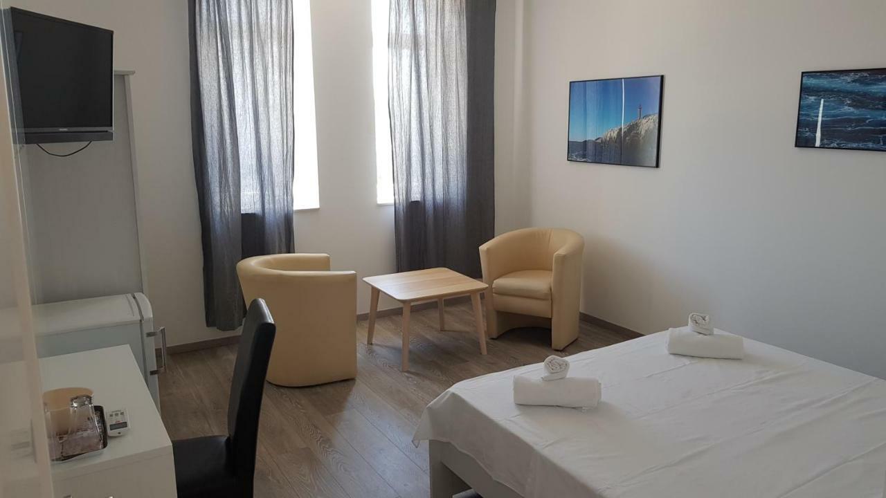 Guesthouse Vienna Baska מראה חיצוני תמונה